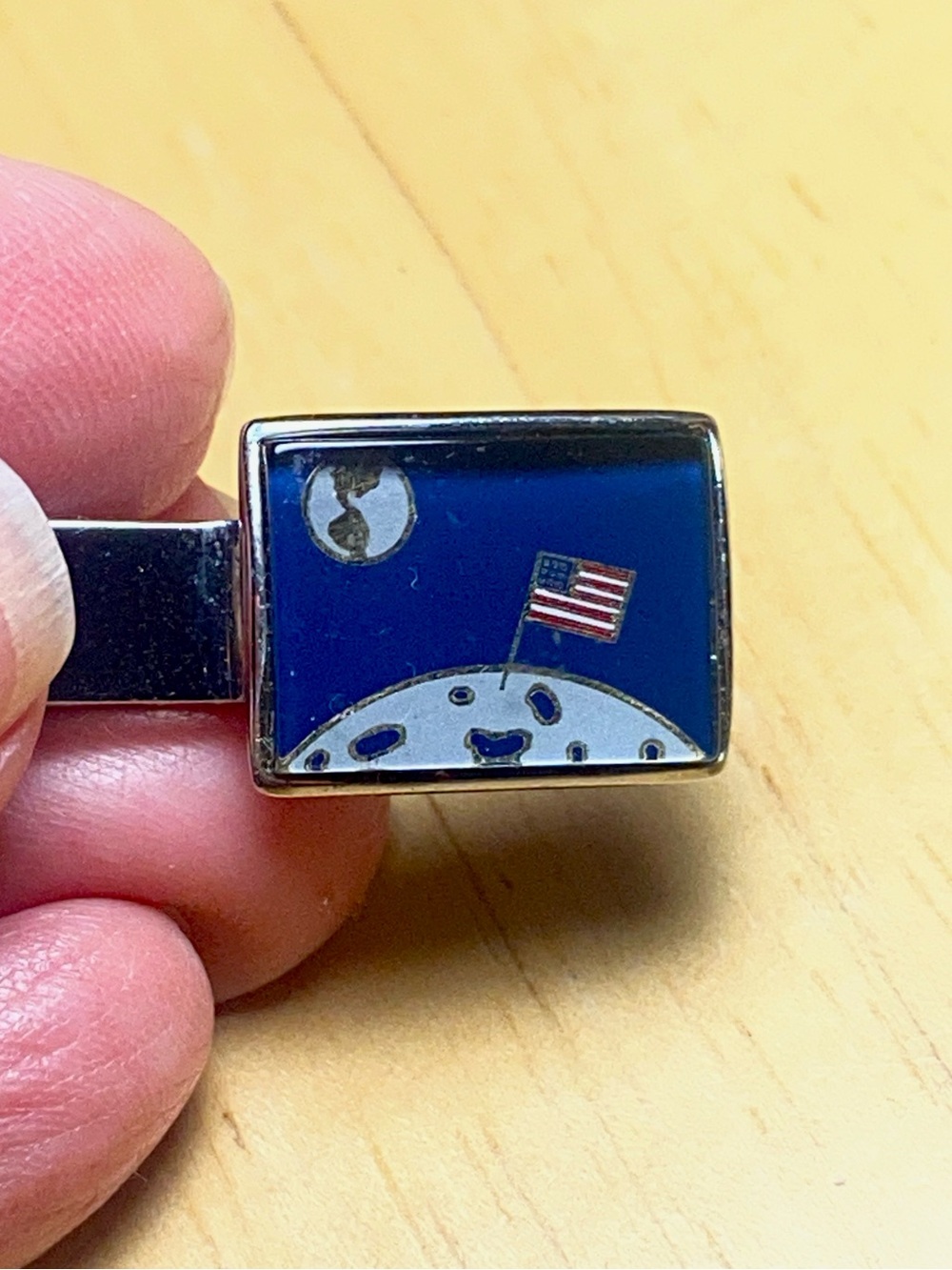 Moon Landing Flag Tie Clip Blue Enamel Space Design Sarah Coventry Jewelry - Picture 9 of 9